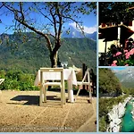Casa vacanze Cosy With Views Near *