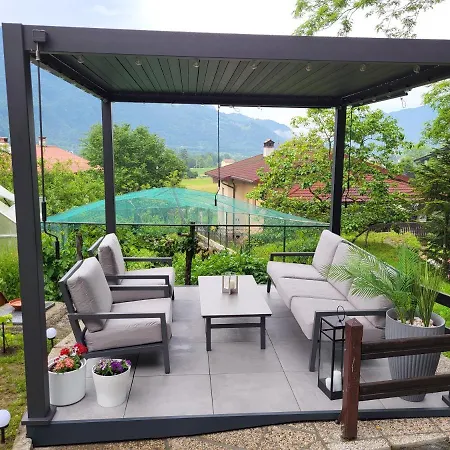 Cosy With Views Near *