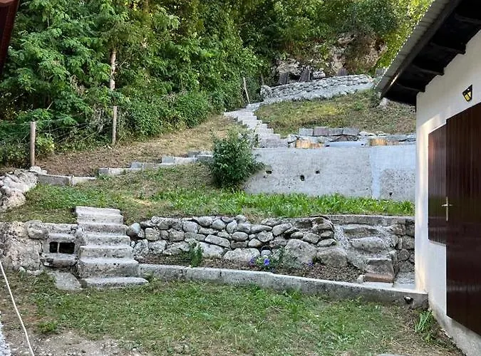 Dom wakacyjny Cosy With Views Near