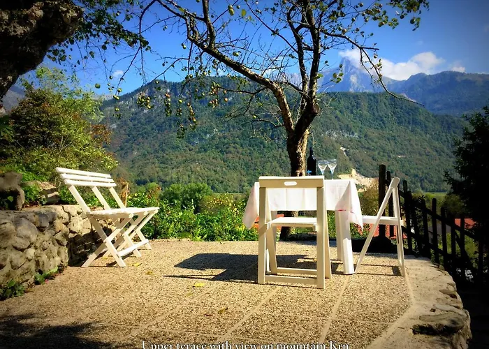 Dom wakacyjny Cosy With Views Near